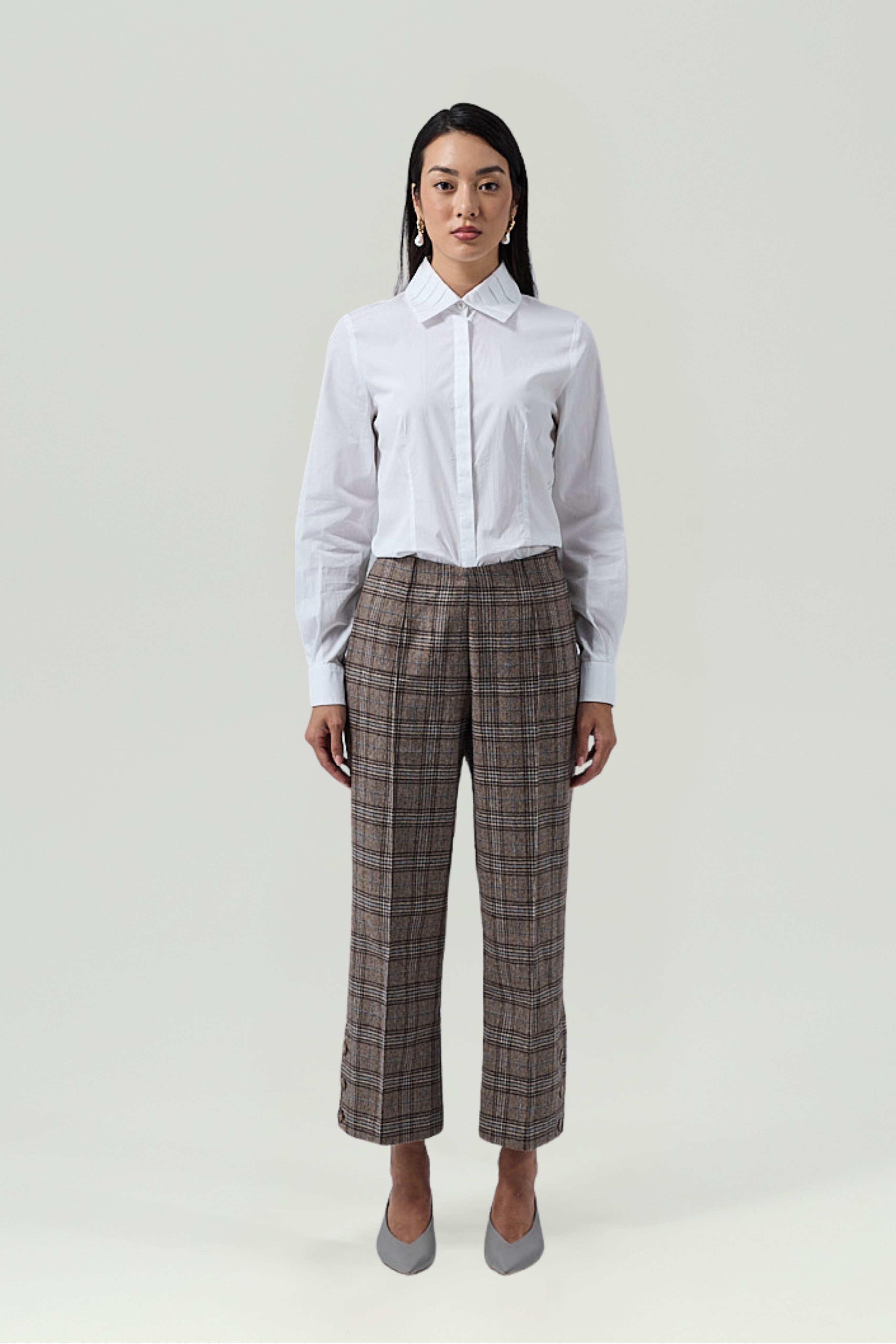 Pantaloni gri cu carouri TRIM