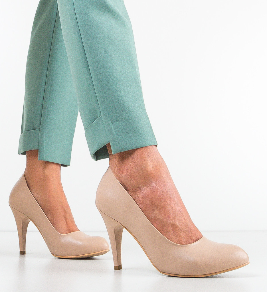 Pantofi hugh bej