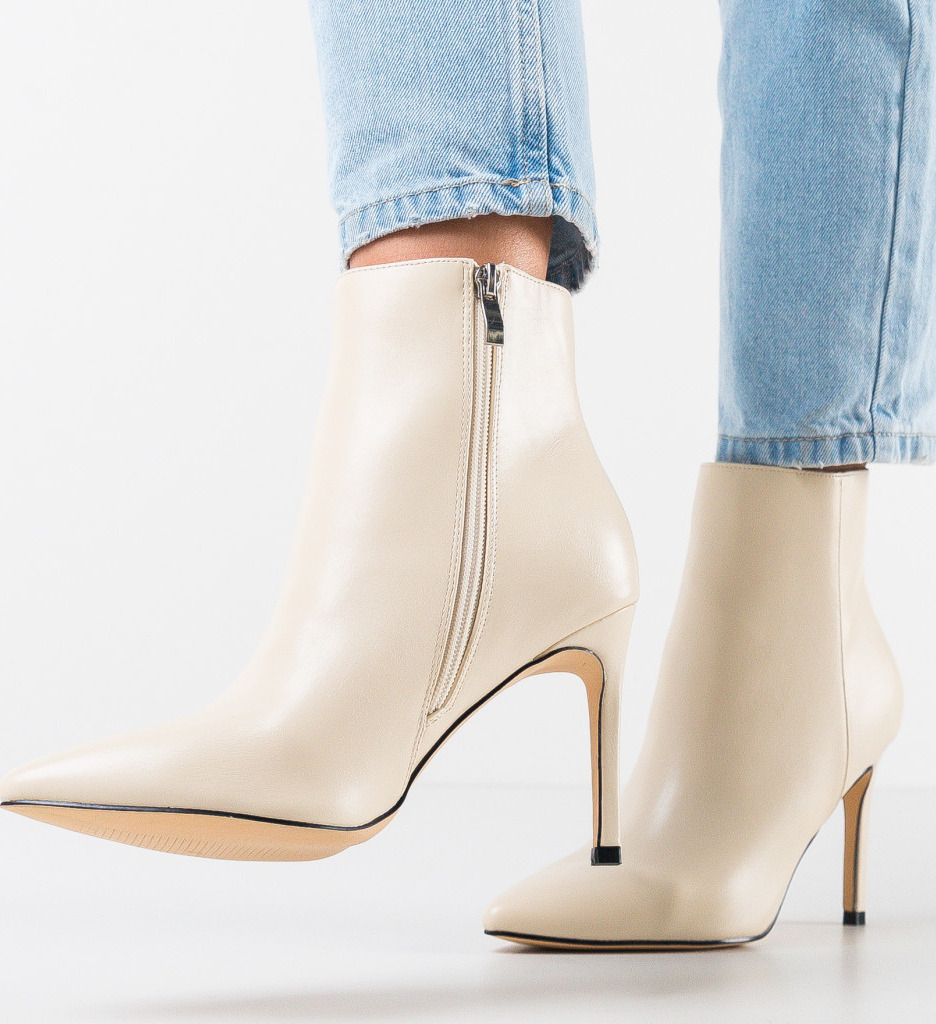 Botine dama aamna bej
