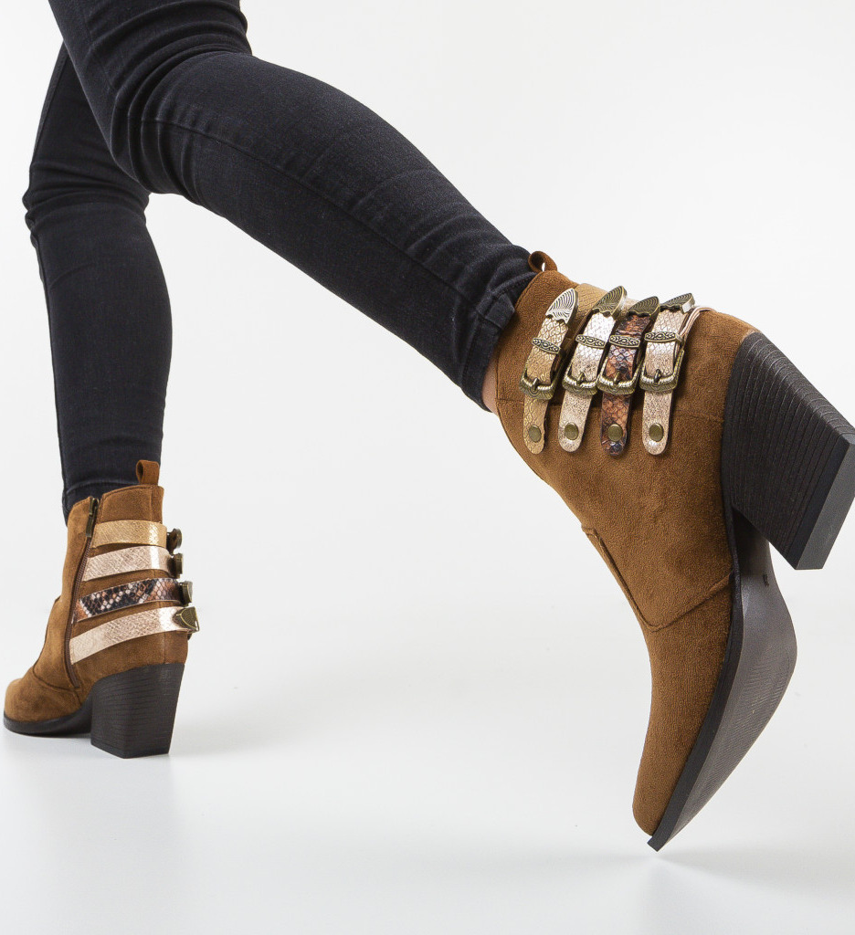 Botine Muna Camel