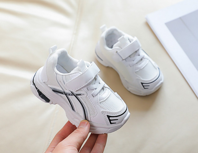 Superbaby Adidasi albi pentru copii - space