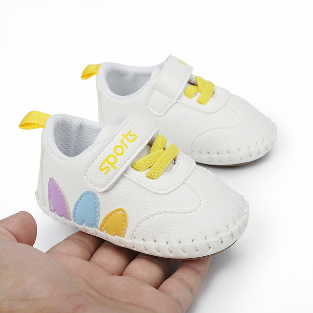 Adidasi albi pentru bebelusi - frunzulite colorate