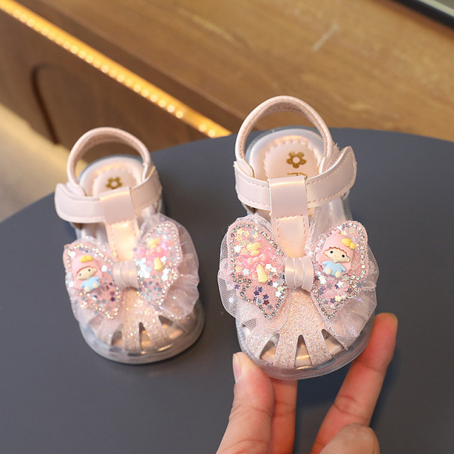 Sandale roz pudra sidefat pentru fetite - Doll