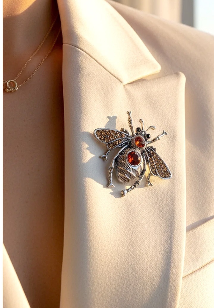 Brosa Metalica cu Pietre Beetle 06