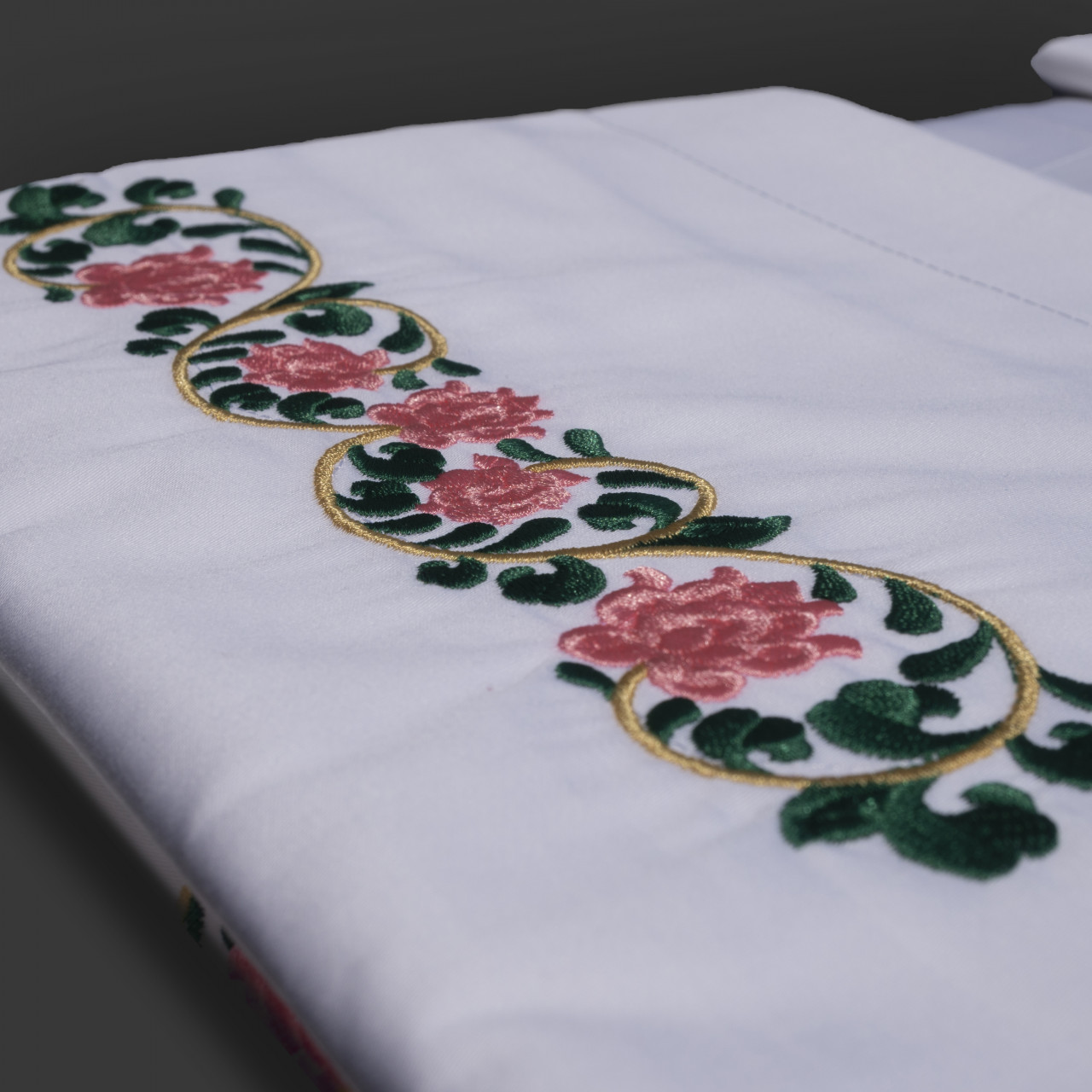 Set LUX Lenjerie Saten + Set Prosoape Brodate Model floral
