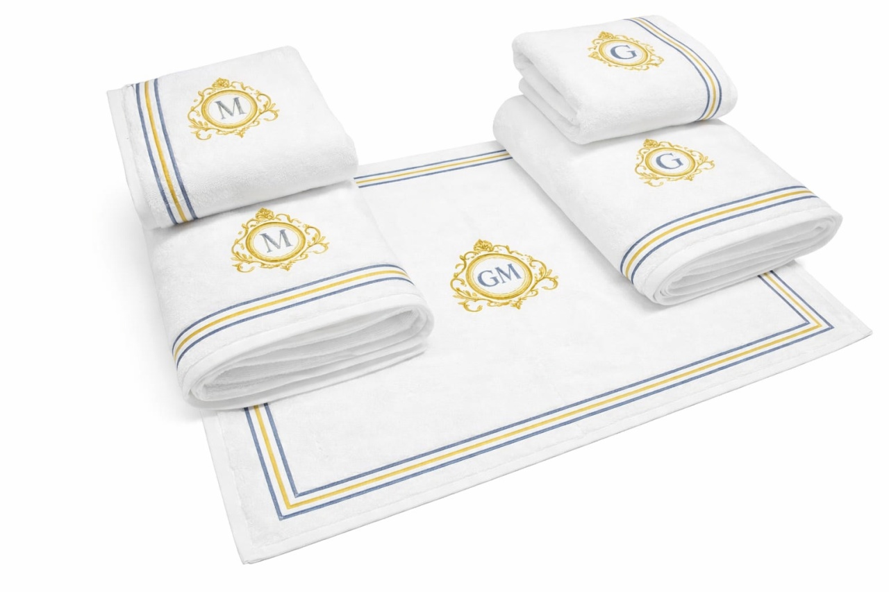 Set prosoape brodate de lux – Hotel Supplier | Monograma Imperiala