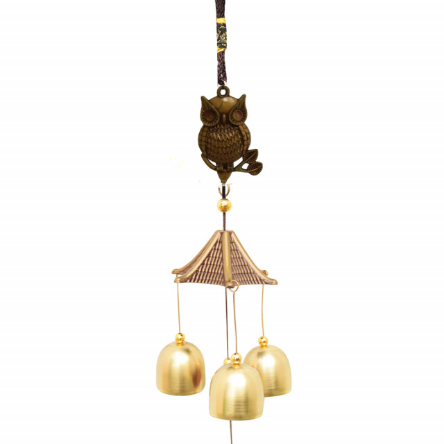 Clopotel de vant cu floare de campanula si 3 clopotei aurii pentru casa sau gradina, model cu bufnite