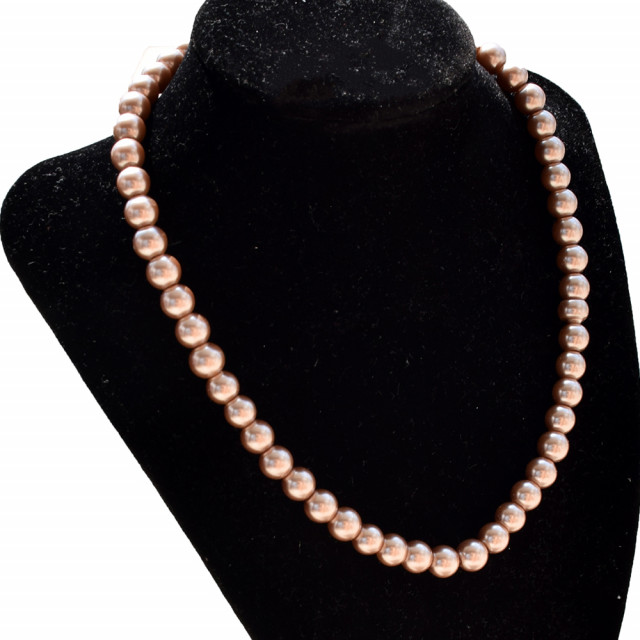 Colier de dama scurt cu perle acrilice cafenii, model cappuccino beads