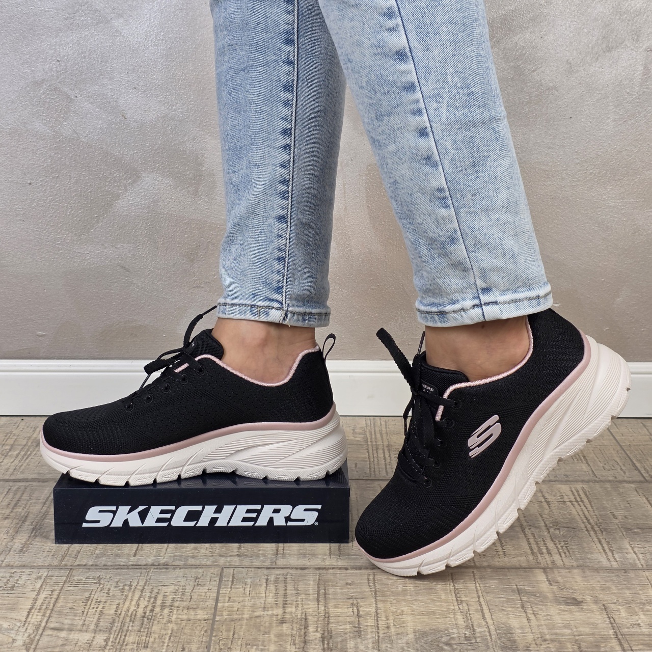 Manos Shoes Pantofi dama sport Skechers - Fashion Fit 2.0 - Moonlight Glow 150384 BKRG