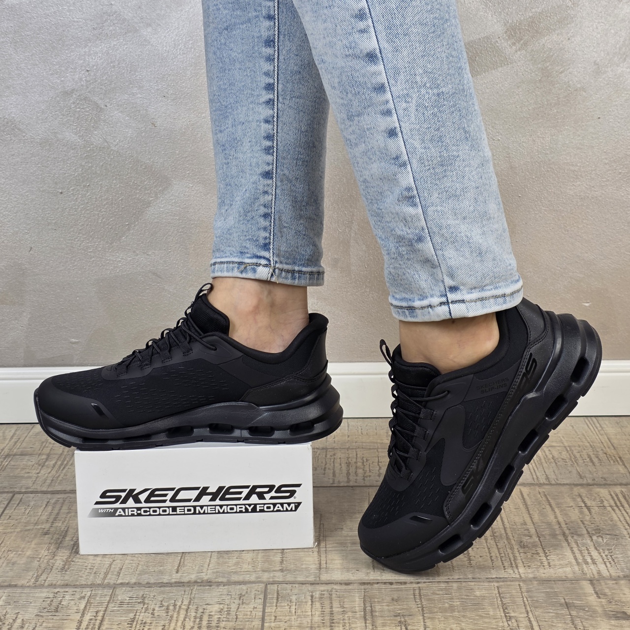 dulap textil Pantofi dama sport Skechers , GLIDE-STEP, din material textil 303654L BBK