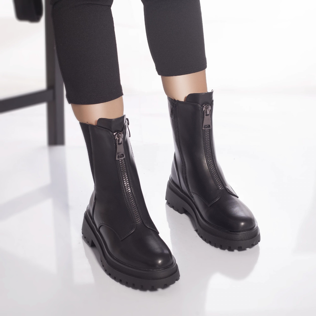 Ghete casual bandy piele ecologica usor imblanita negru