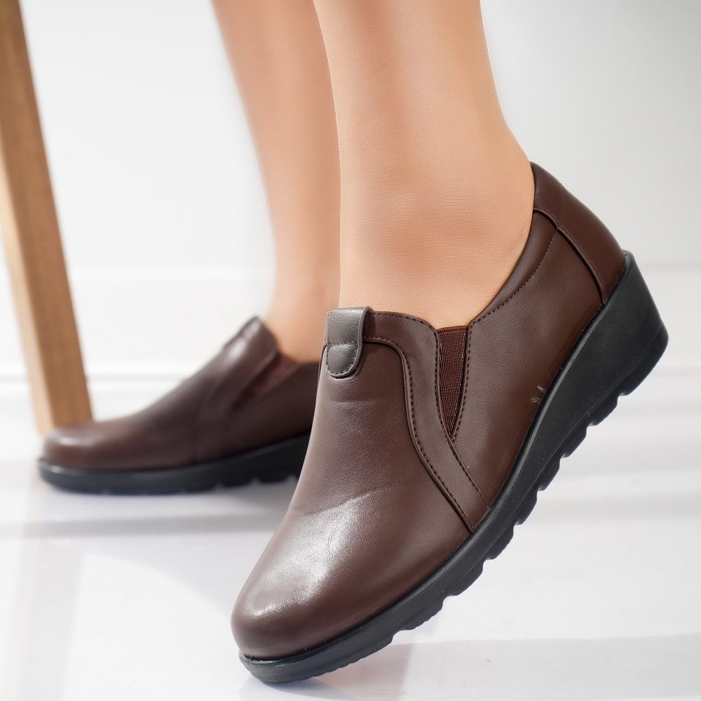 Pantofi dama casual maro din piele ecologica larisa