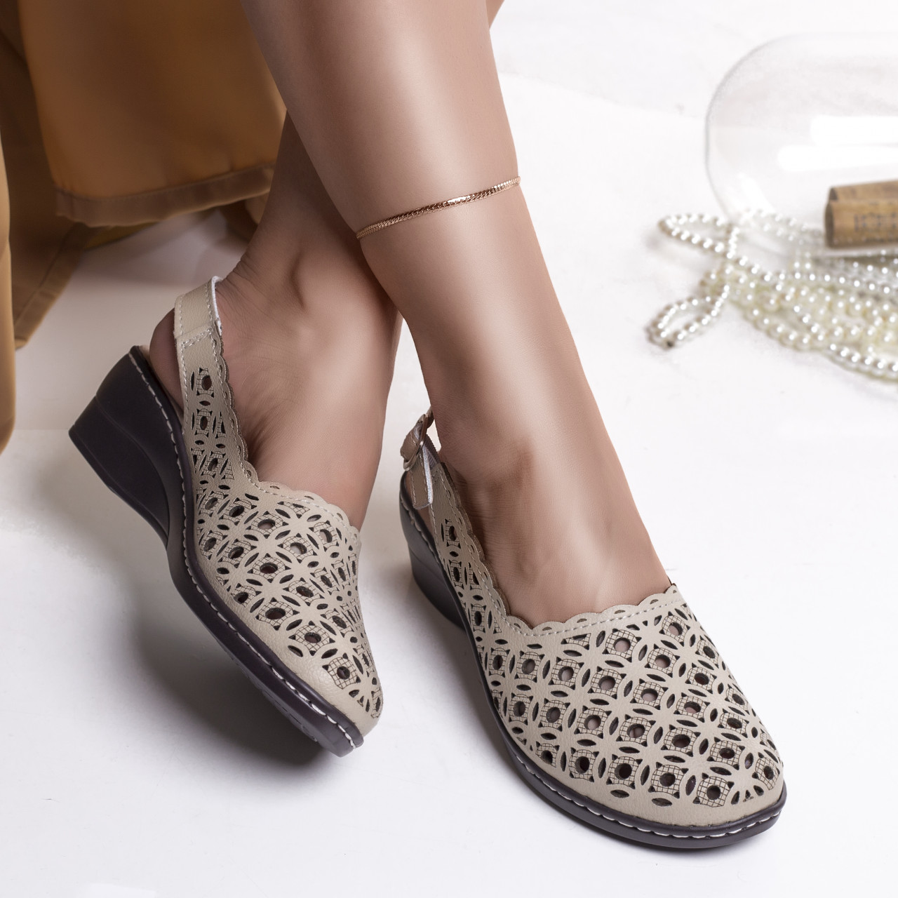 Pantofi dama casual bej din piele naturala oijop