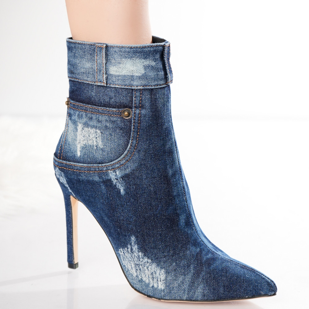 Ghete dama bleumarin din textil-blug carson