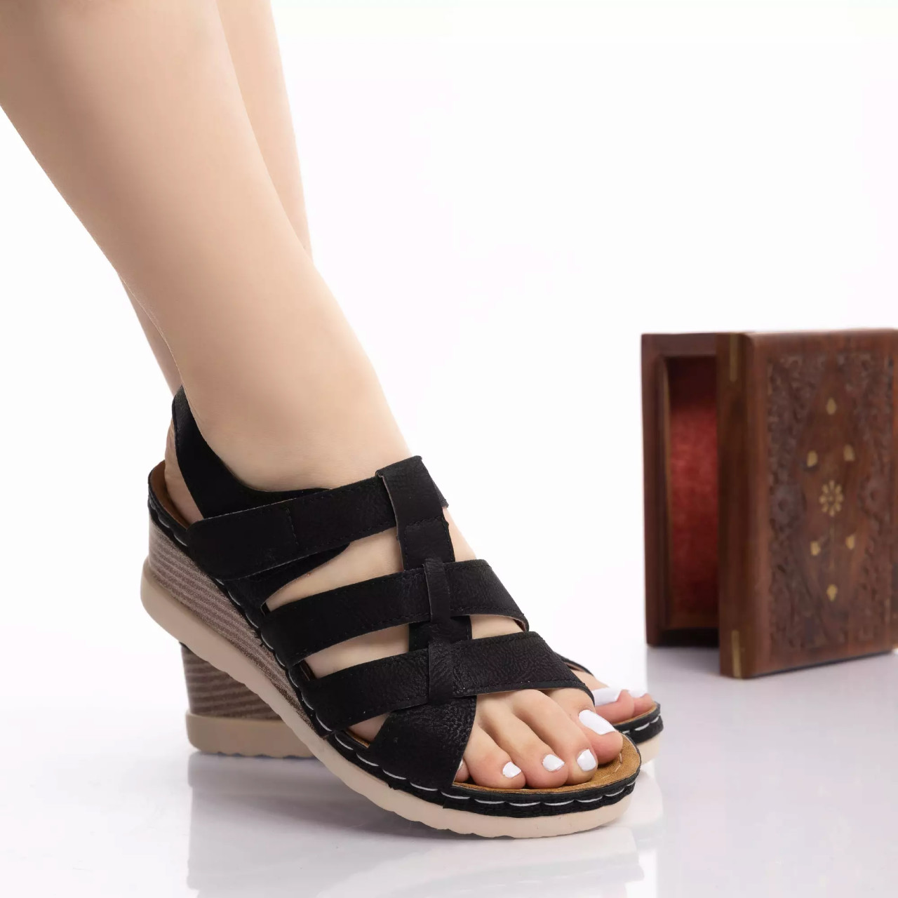Sandale cu platforma isaura negru piele ecologica