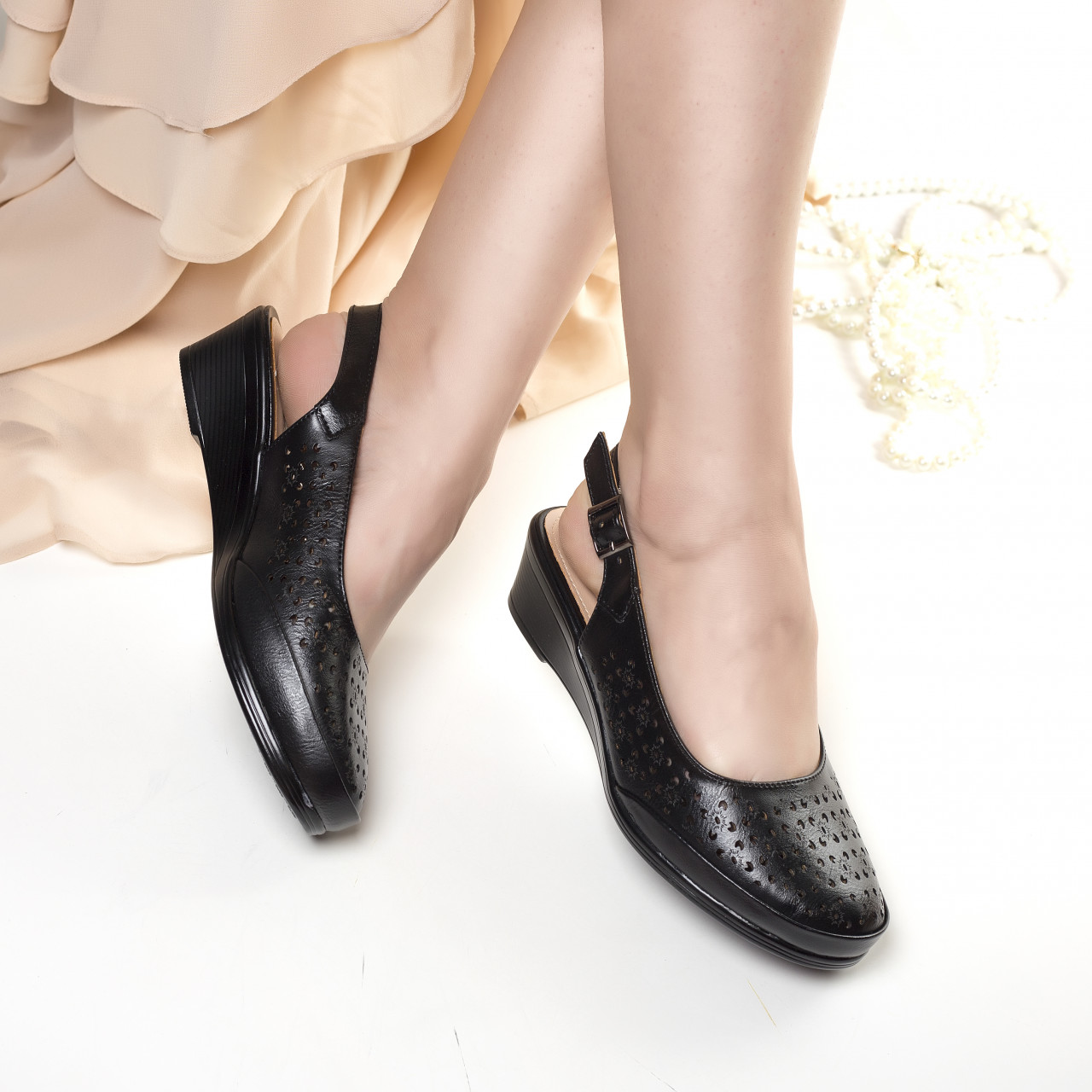 sandalr dama cu platforma negre din piele ecologica nursin