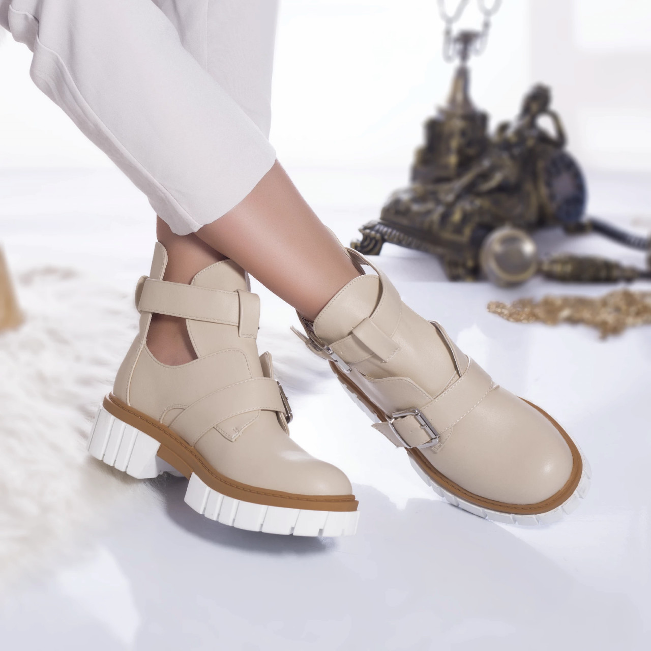 Ghete casual pilara piele ecologica bej