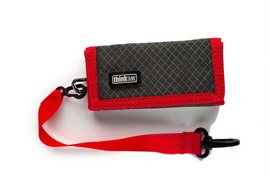Husa pentru 4 carduri CF si 3 SD, ThinkTank Pee Wee Pixel Pocket Rocket, Rosu