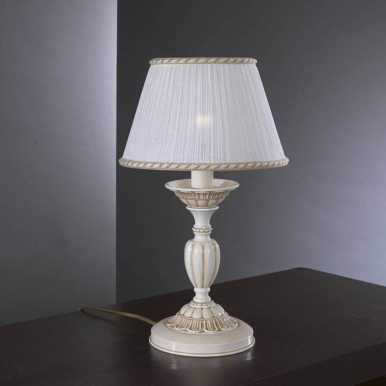 Veioza, lampa de masa clasica design italian din alama 9660 RA-P. 9660 P