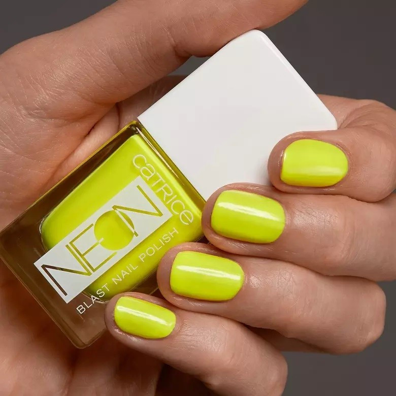 CATRICE NEON BLAST LAC DE UNGHII ENERGIZING YELLOW 01 - 2 | YEO