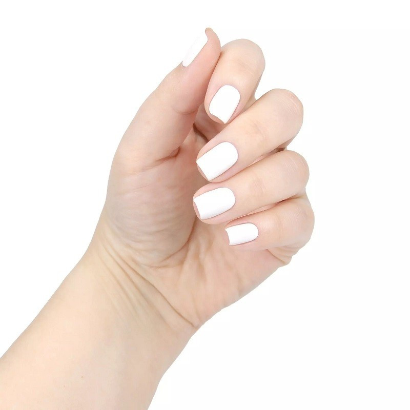 ESSENCE GEL NAIL COLOUR LAC DE UNGHII CU ASPECT DE GEL JUST WHITE 33 - 1 | YEO