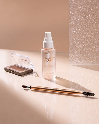 CATRICE BANG BOOM BROW SPRAY DE FIXARE PENTRU FATA SI SPRANCENE - 1 | YEO