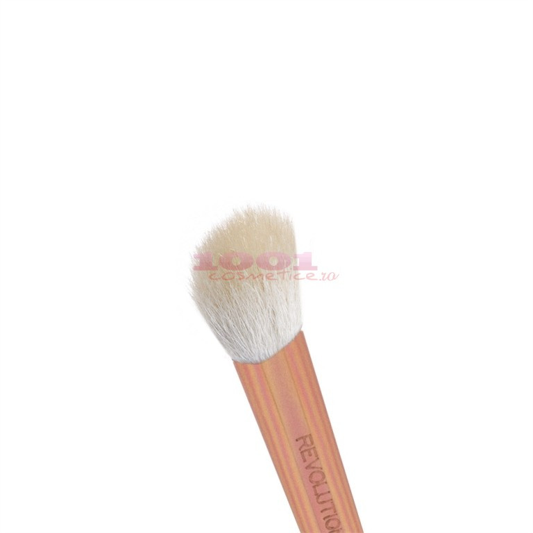 MAKEUP REVOLUTION LONDON ULTRA POINTED CREASE EYESHADOW BRUSH E301 - 1 | YEO