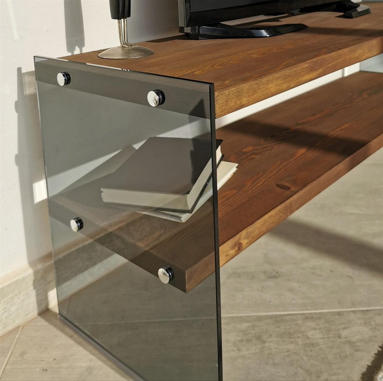 Poze Comoda TV102 nuc