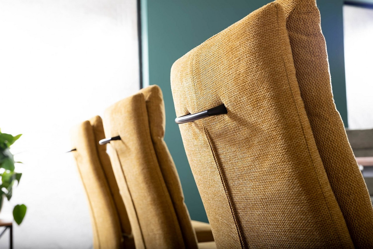 Poze Scaun tapitat Berry Brego 68 curry