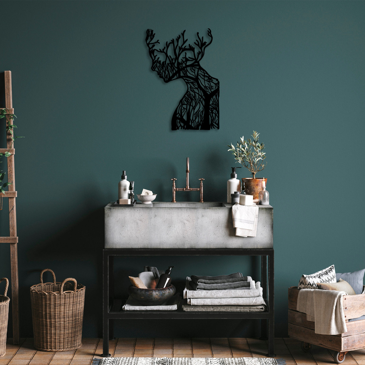 Poze Accesoriu decorativ de perete metalic Tree woman - Model 318