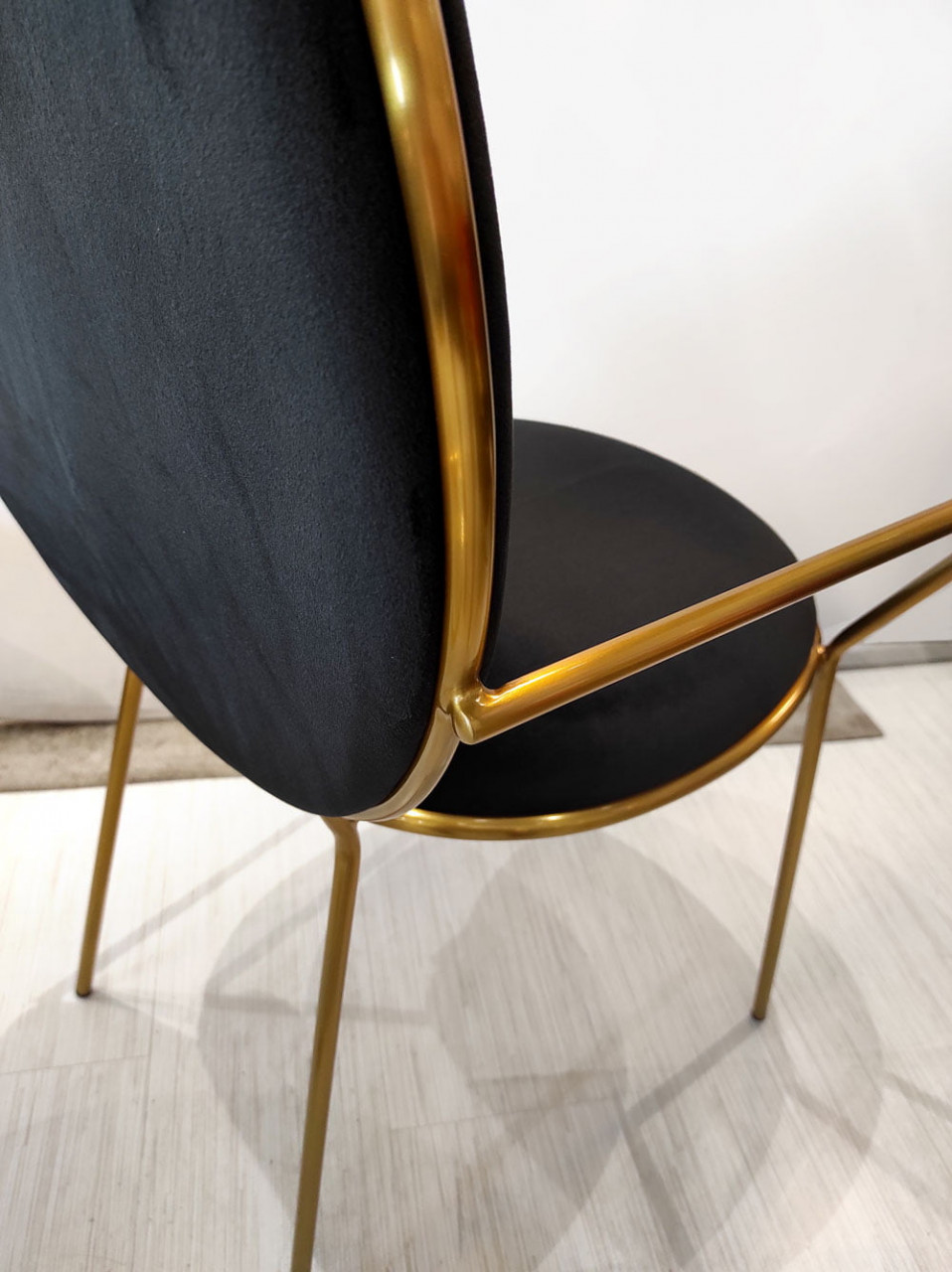 Poze Scaun tapitat Etienne negru/gold – H95 cm