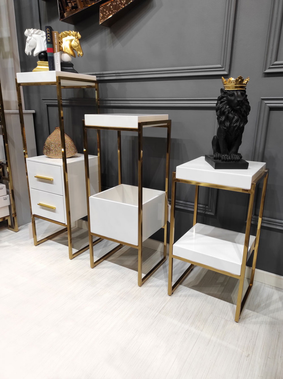 Poze Consola Rodez III alb/gold – H103 cm