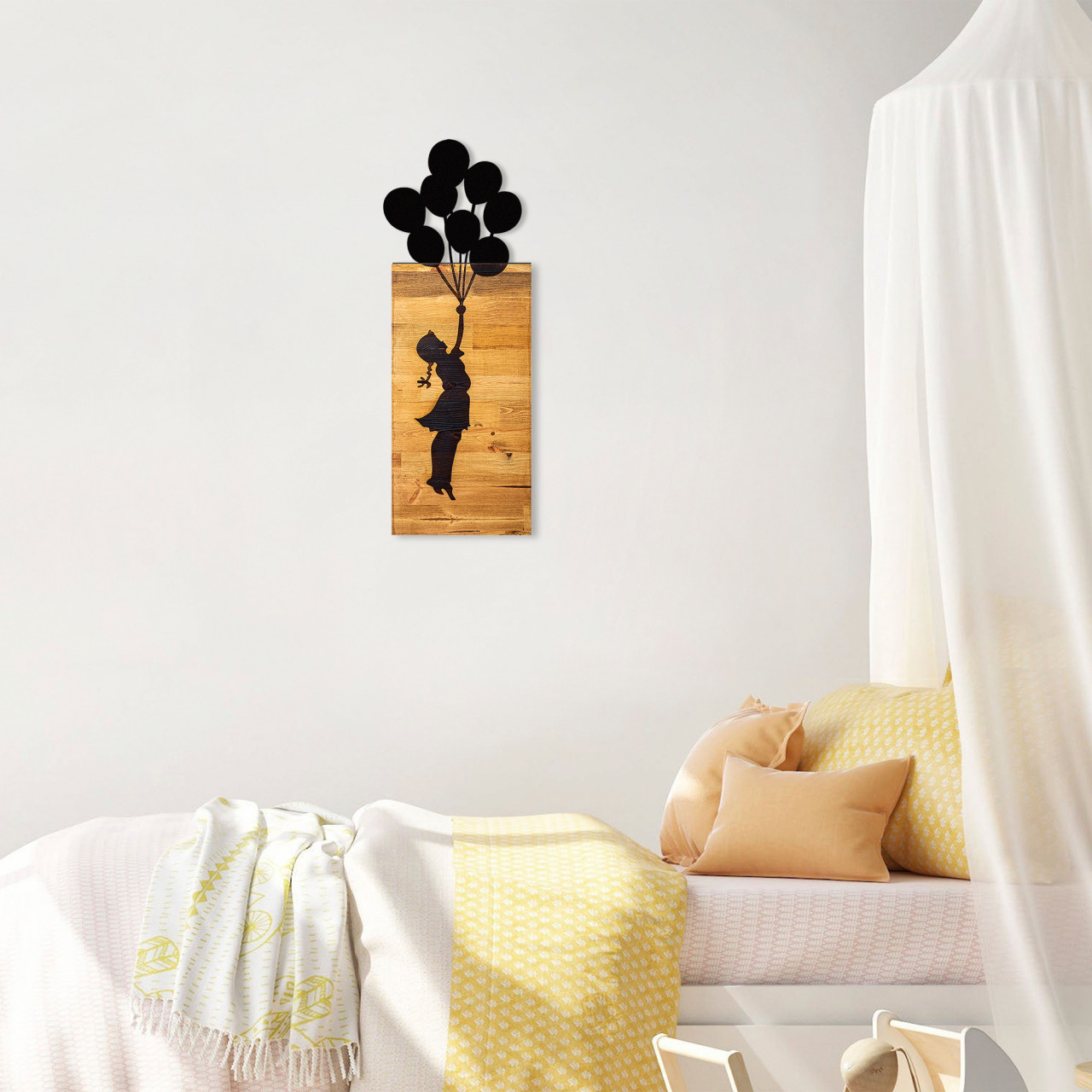 Poze Accesoriu decorativ de perete din lemn Chıld And Balloons