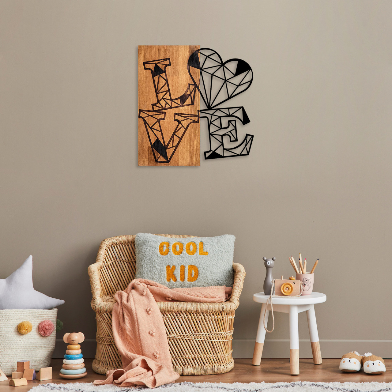 Poze Accesoriu decorativ de perete din lemn Love 1