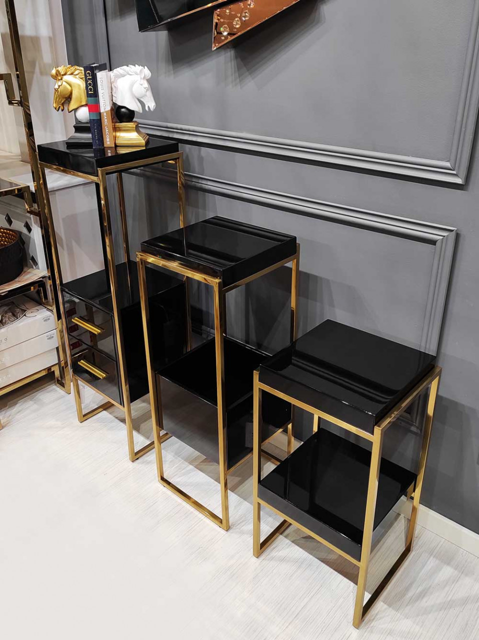 Poze Consola Rodez II negru/gold – H83 cm