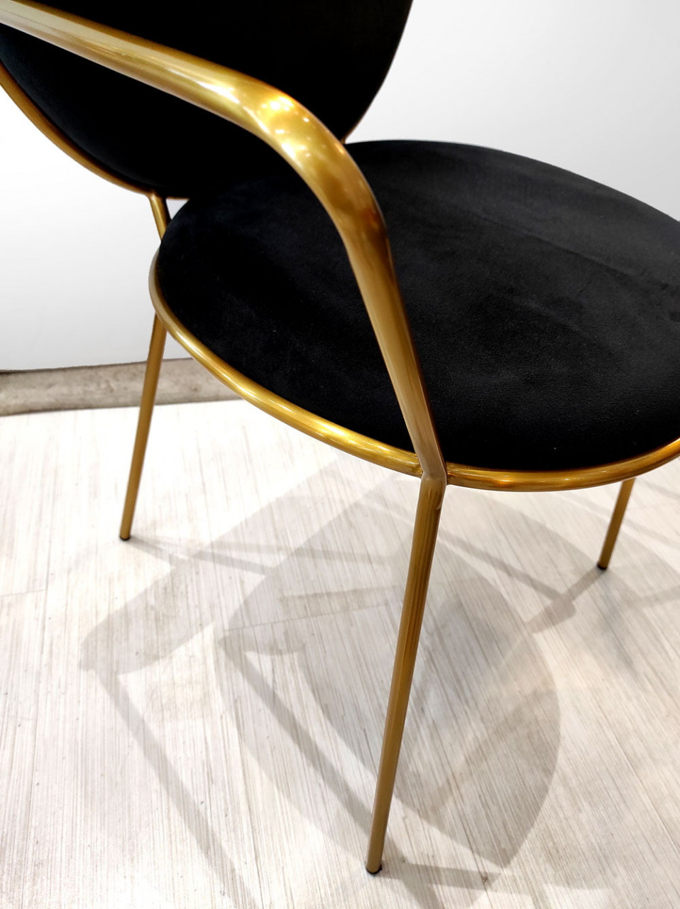 Poze Scaun tapitat Etienne negru/gold – H95 cm