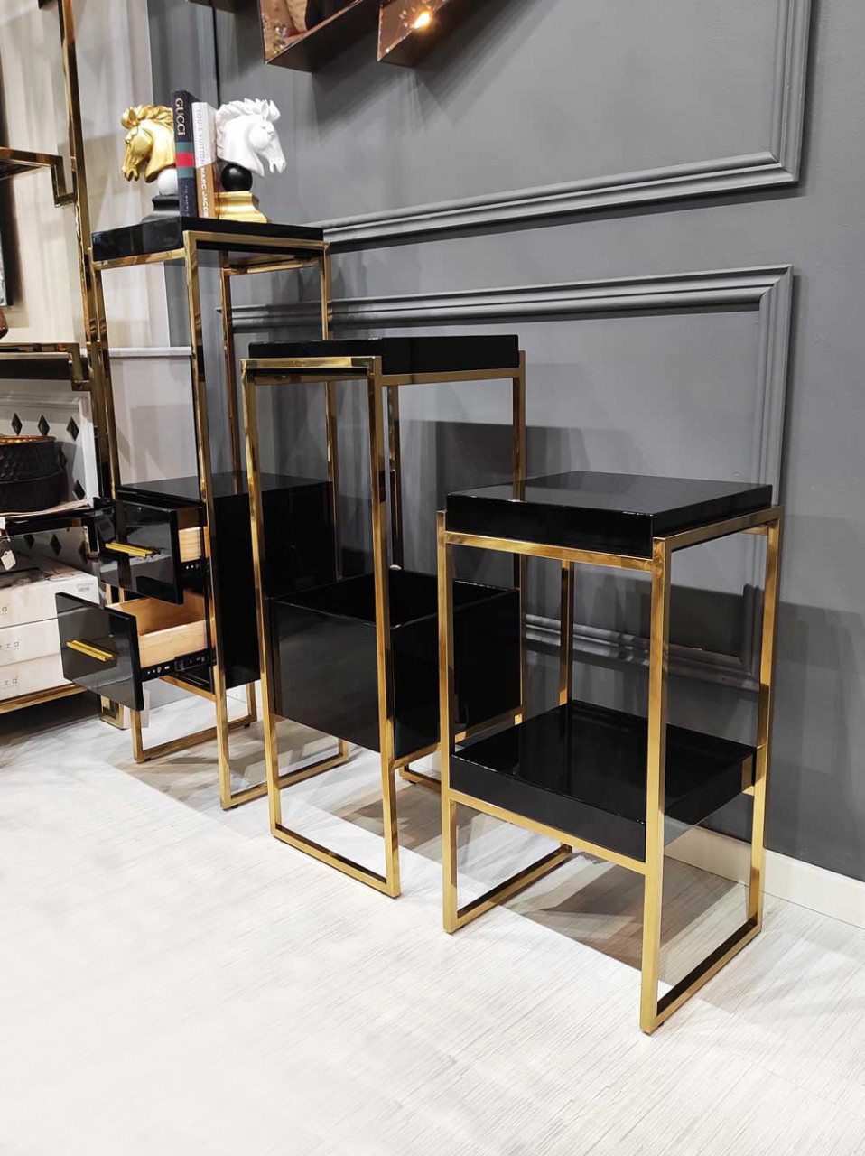 Poze Consola Rodez II negru/gold – H83 cm