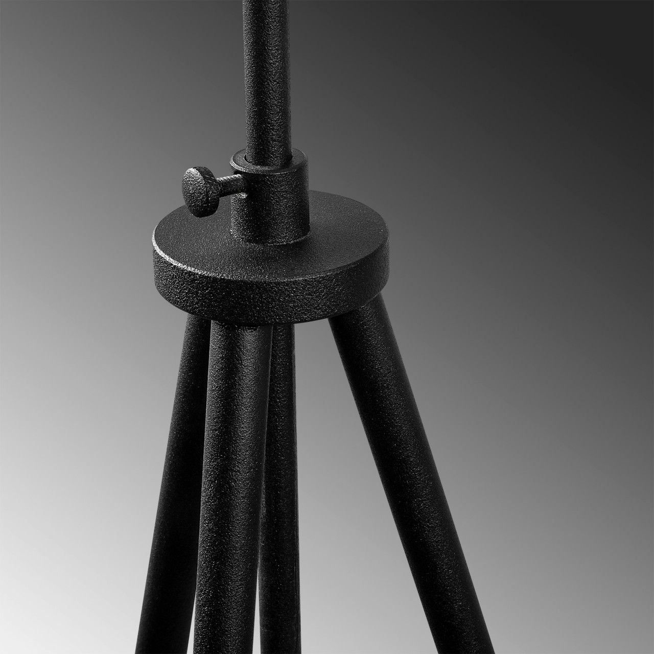 Poze Lampadar Tripod - 4053