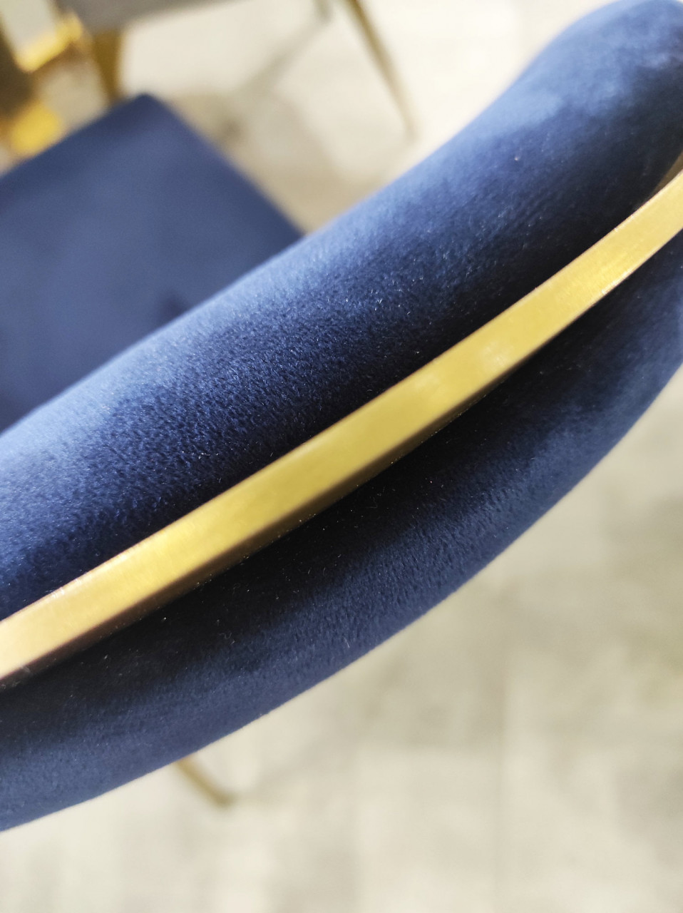 Poze Scaun tapitat Cassari bleumarin/gold – H89 cm