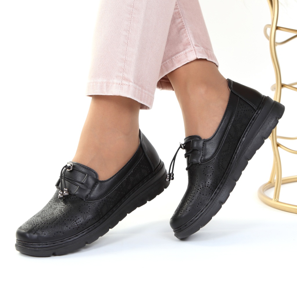 Pantofi negri perforati Talisa