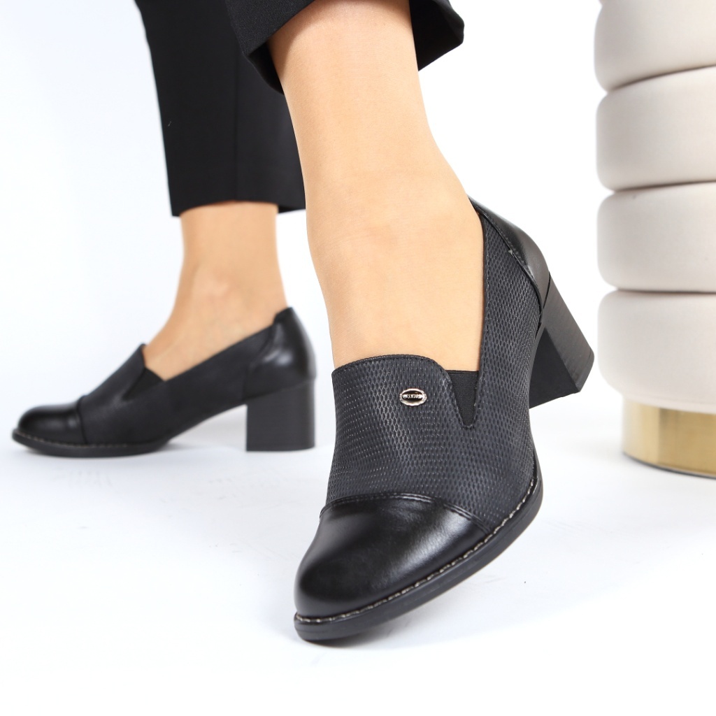 Pantofi negri eleganti Barla