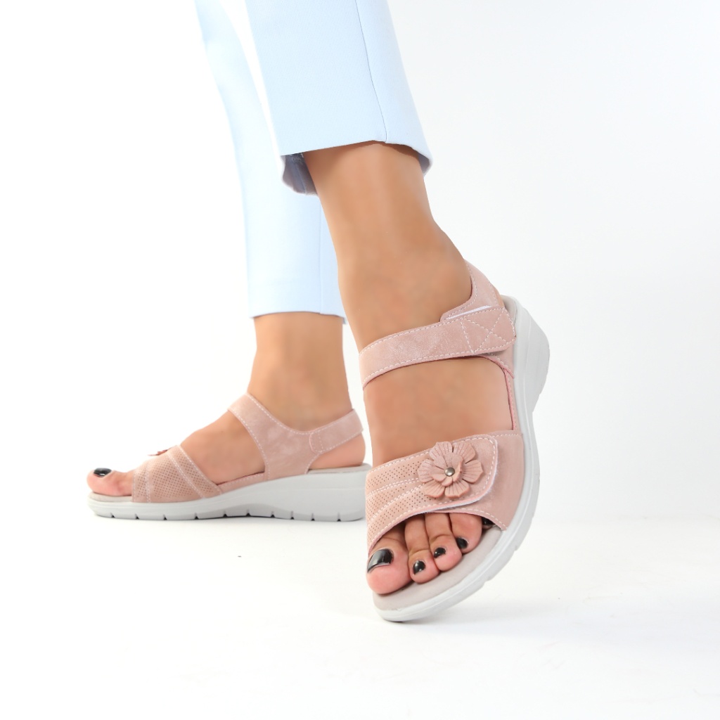 Sandale roz usoare Rysa