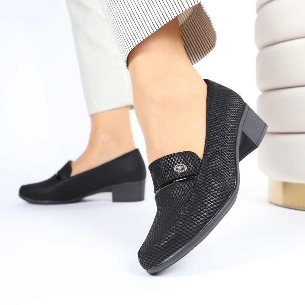 Pantofi negri eleganti Fada