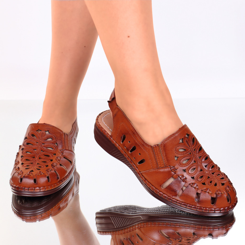 Pantofi maro piele ecologica Gizema