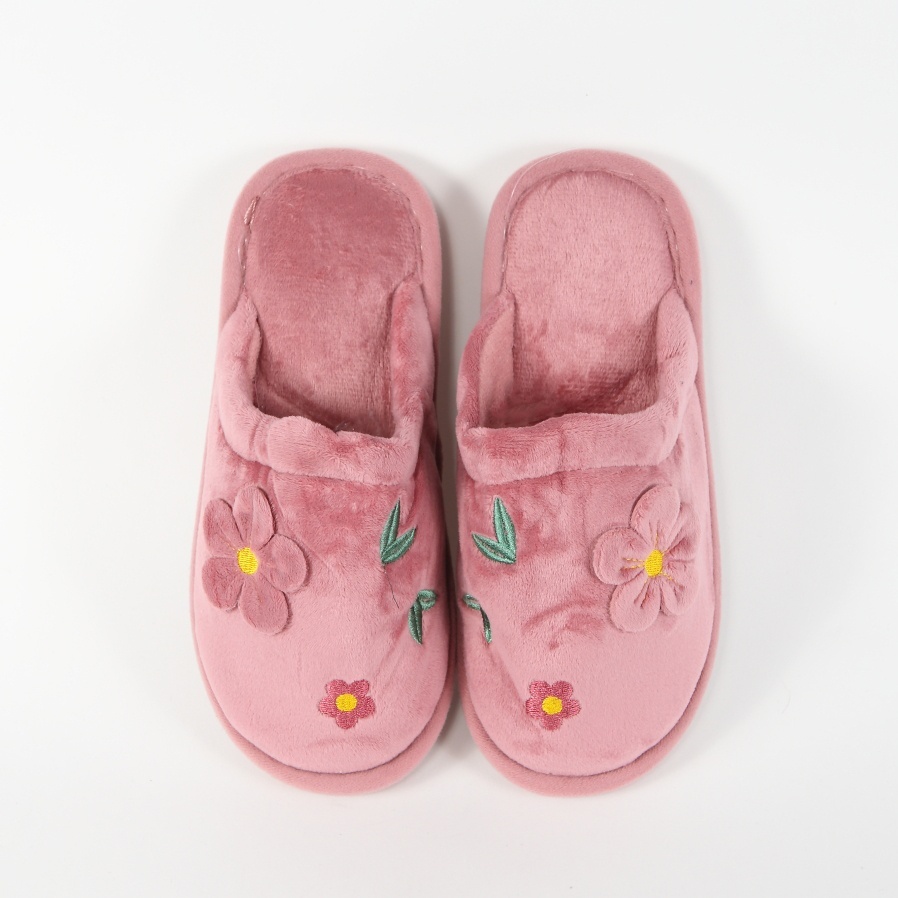 Papuci roz de casa Esera