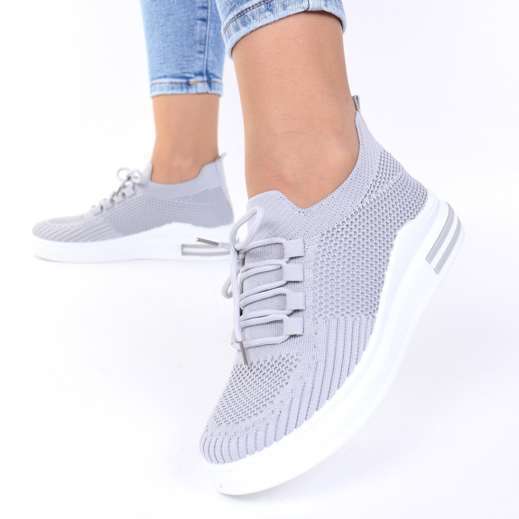 Adidasi material textil gri bogdana