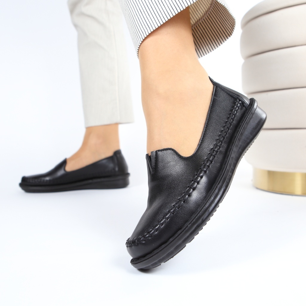 Pantofi negri usori si comozi Gedina