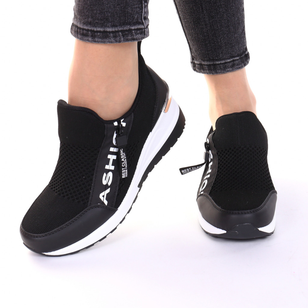 Adidași cu platforma negri karema
