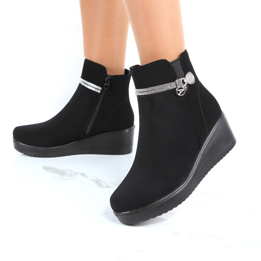 Ghete negre imblanite Nayela