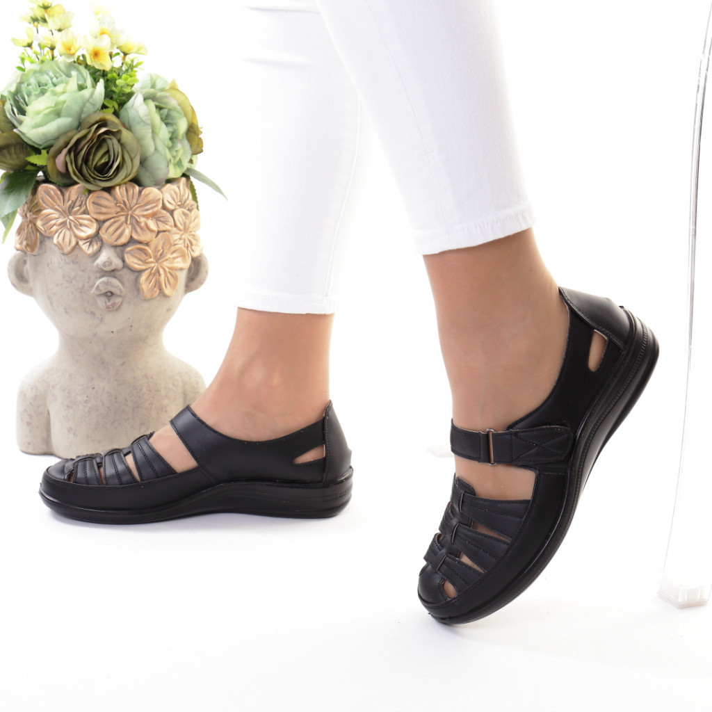 Pantofi negri piele ecologica Florena